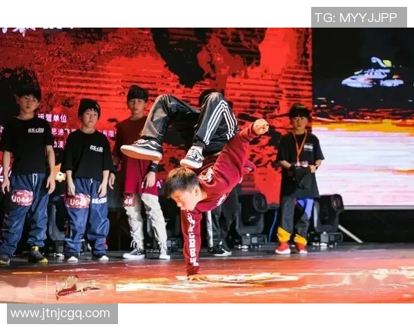 全国街舞大赛点评：北京飞盘队在舞台上的意识与表现分析