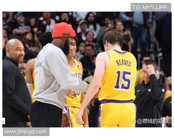 西安篮球队逆袭之路揭秘：从低谷到巅峰的奋斗历程与团队精神